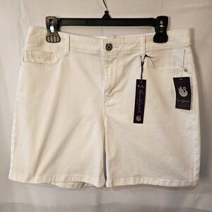 Gloroa Vanderbilt Vintage White Denim AMANDA Shorts NWT Sz 6 Midrise Stud Detail